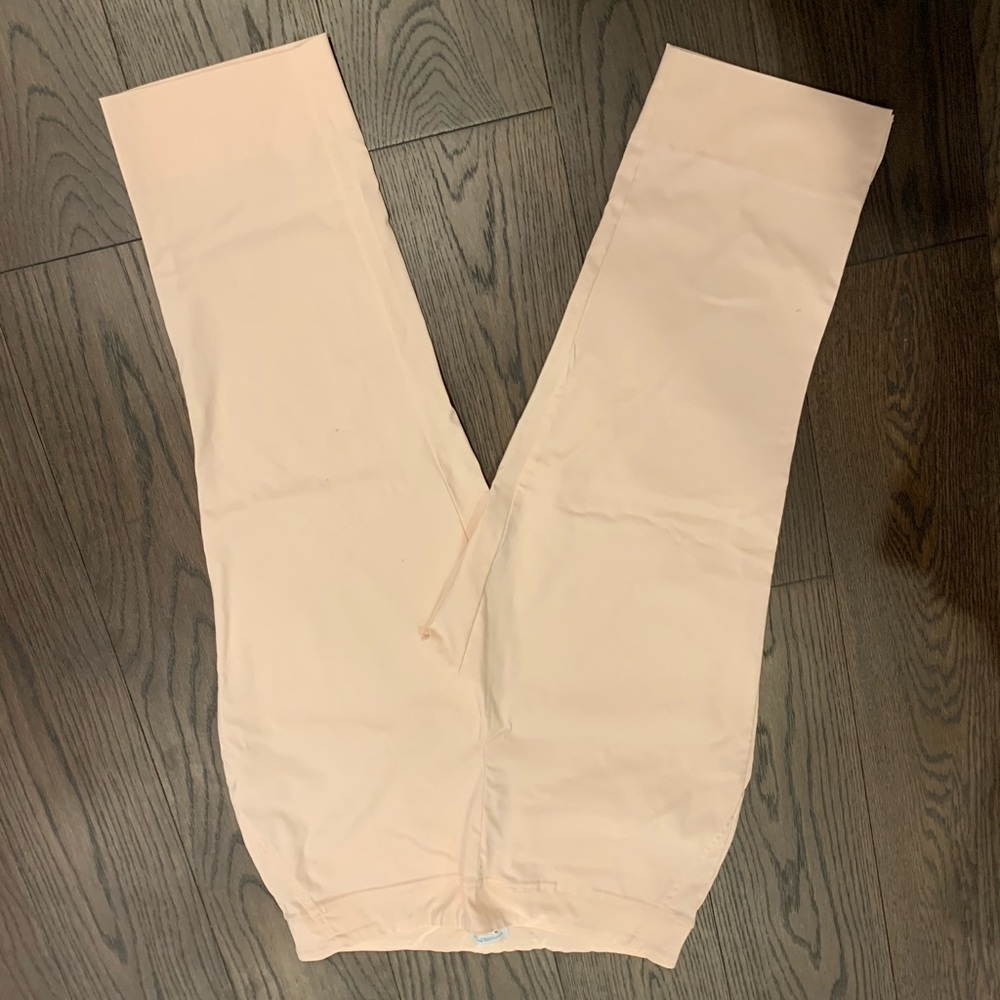 peach pants